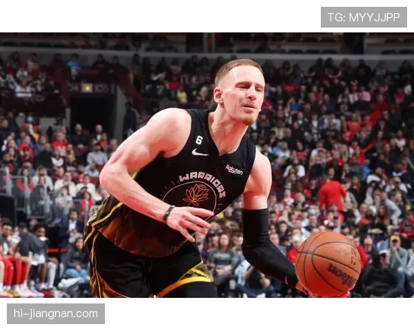 帕尔默的进攻表现是否受限于战术自由度？